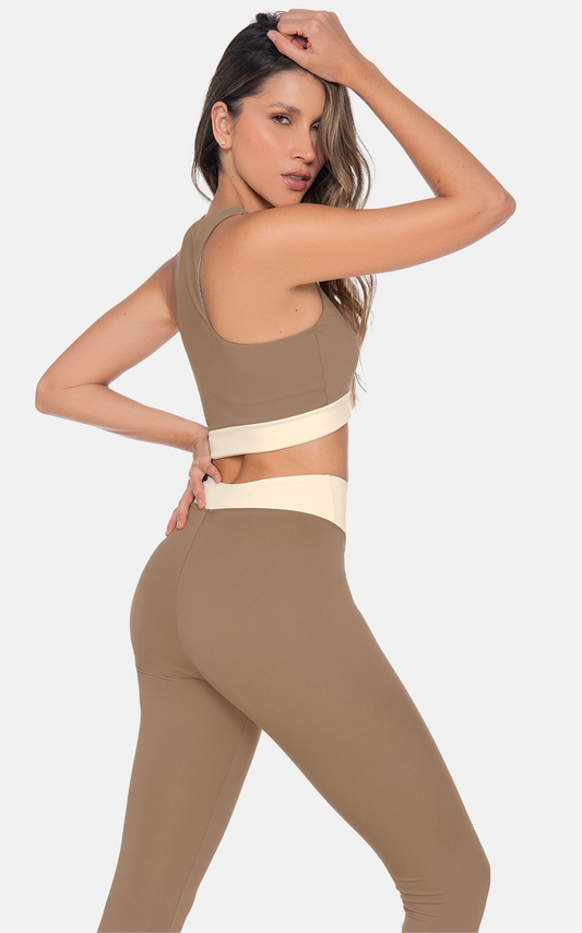 Two Tone V Cut Set