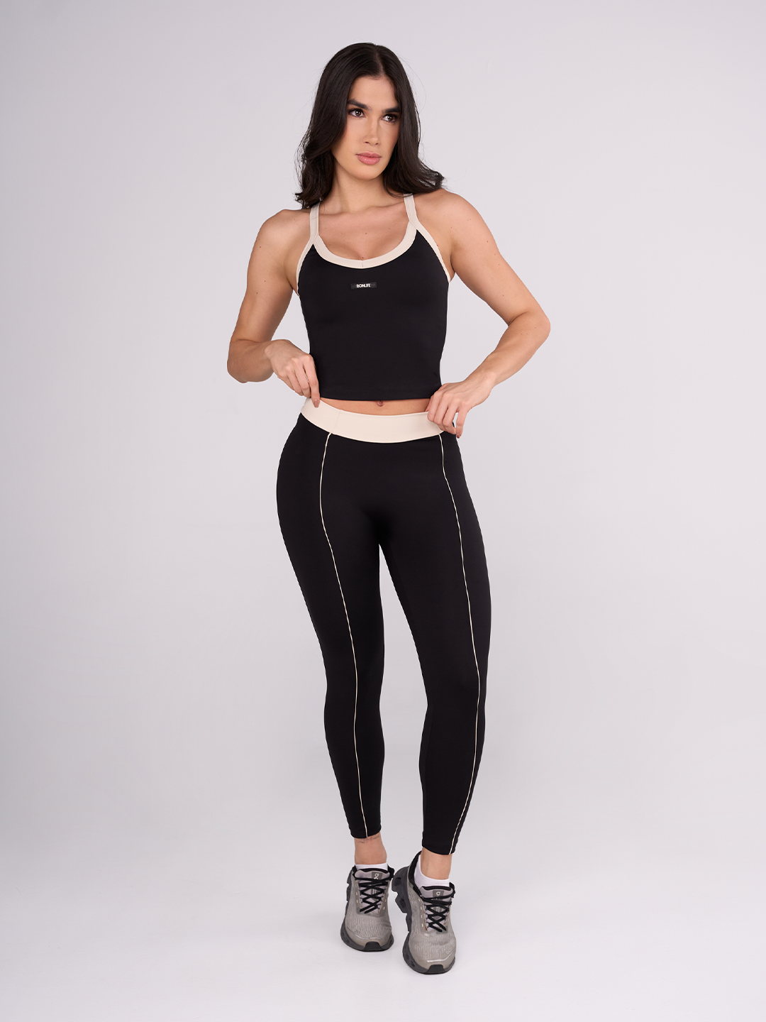 Vibrant Black Set
